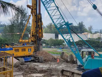 Excavation pit construction for Re-Route Project Jalan Yos Sudarso in Indonesia by Bauer Spezialtiefbau