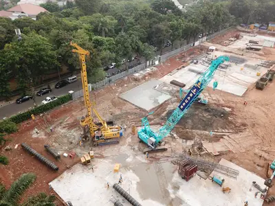 Construction of a excavation pit for Dharmawangsa Towers in South Jakarta, Indonesia by Bauer Spezialtiefbau