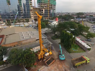 Excavation pit construction for Pondok Indah Mall and Office Tower in Indonesia by Bauer Spezialtiefbau